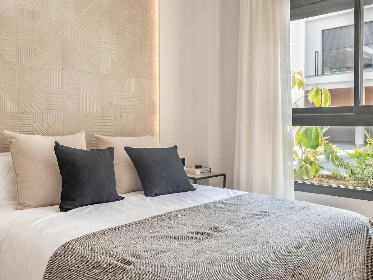Modern With Swimming Pool- 2Bd 2Bth- Triana Apartment Seville